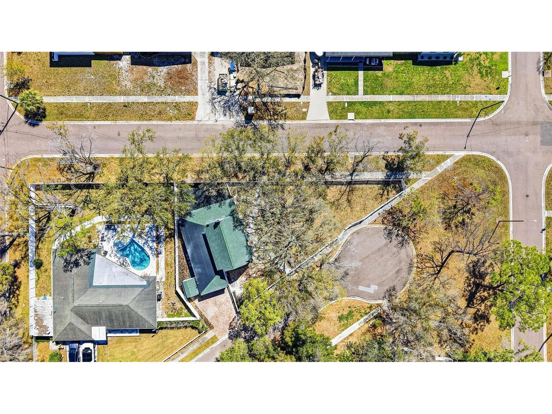 301 81st Avenue NE Saint Petersburg FL 33702 TB8520248 image43