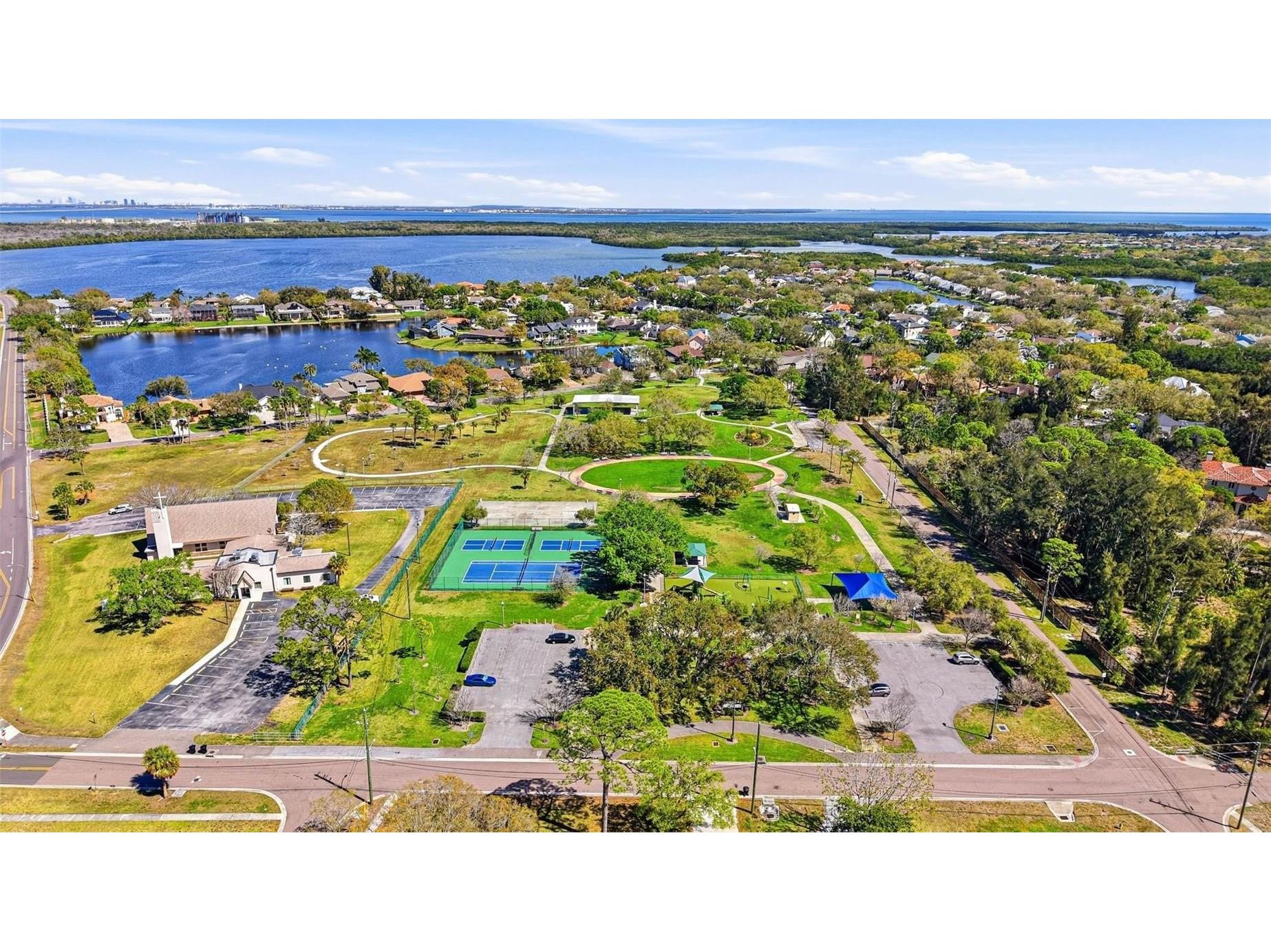 301 81st Avenue NE Saint Petersburg FL 33702 TB8520248 image46