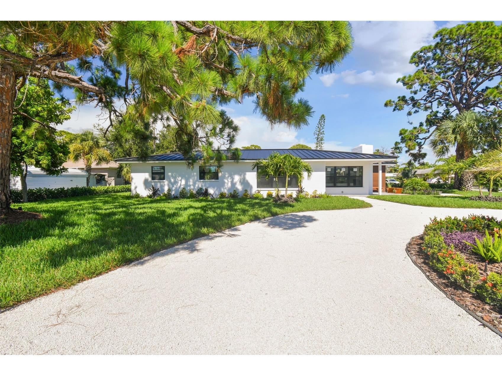 301 Aurora Street E Venice FL 34285 A4682310 image4