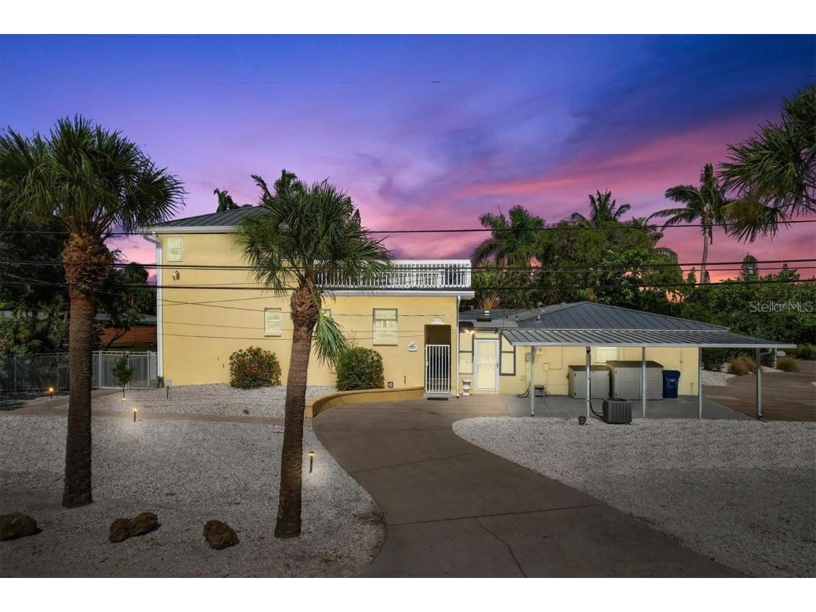 301 Avenida Madera #A Sarasota FL 34242 - Canal A4649551 image2