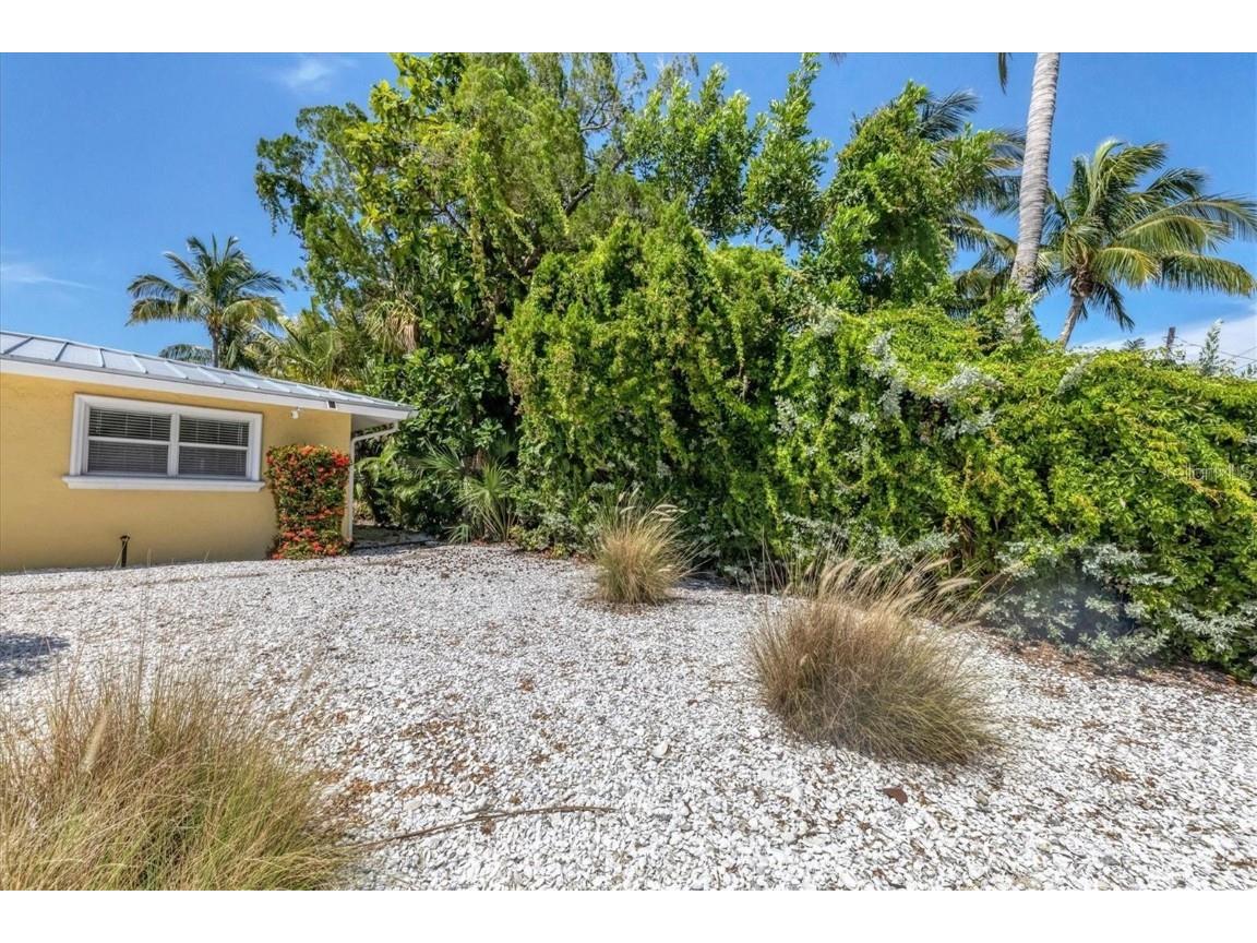 301 Avenida Madera #A Sarasota FL 34242 - Canal A4649551 image30