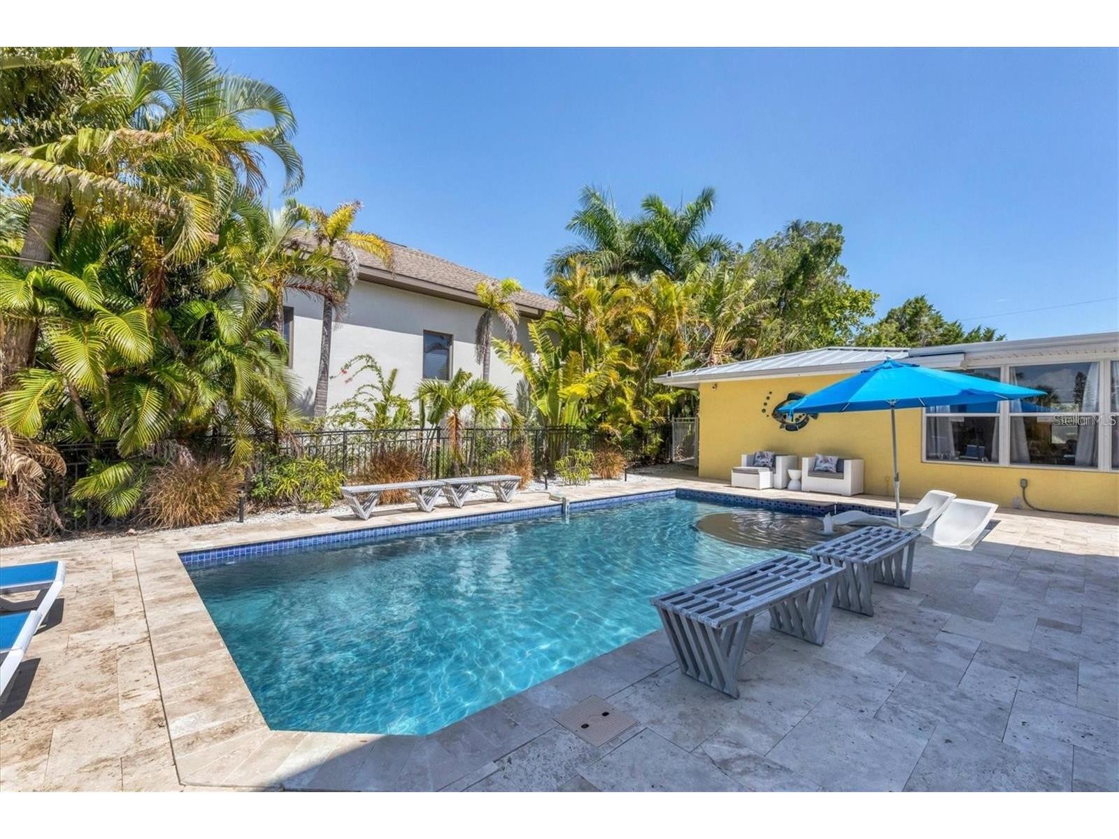 301 Avenida Madera #A Sarasota FL 34242 - Canal A4690447 image12