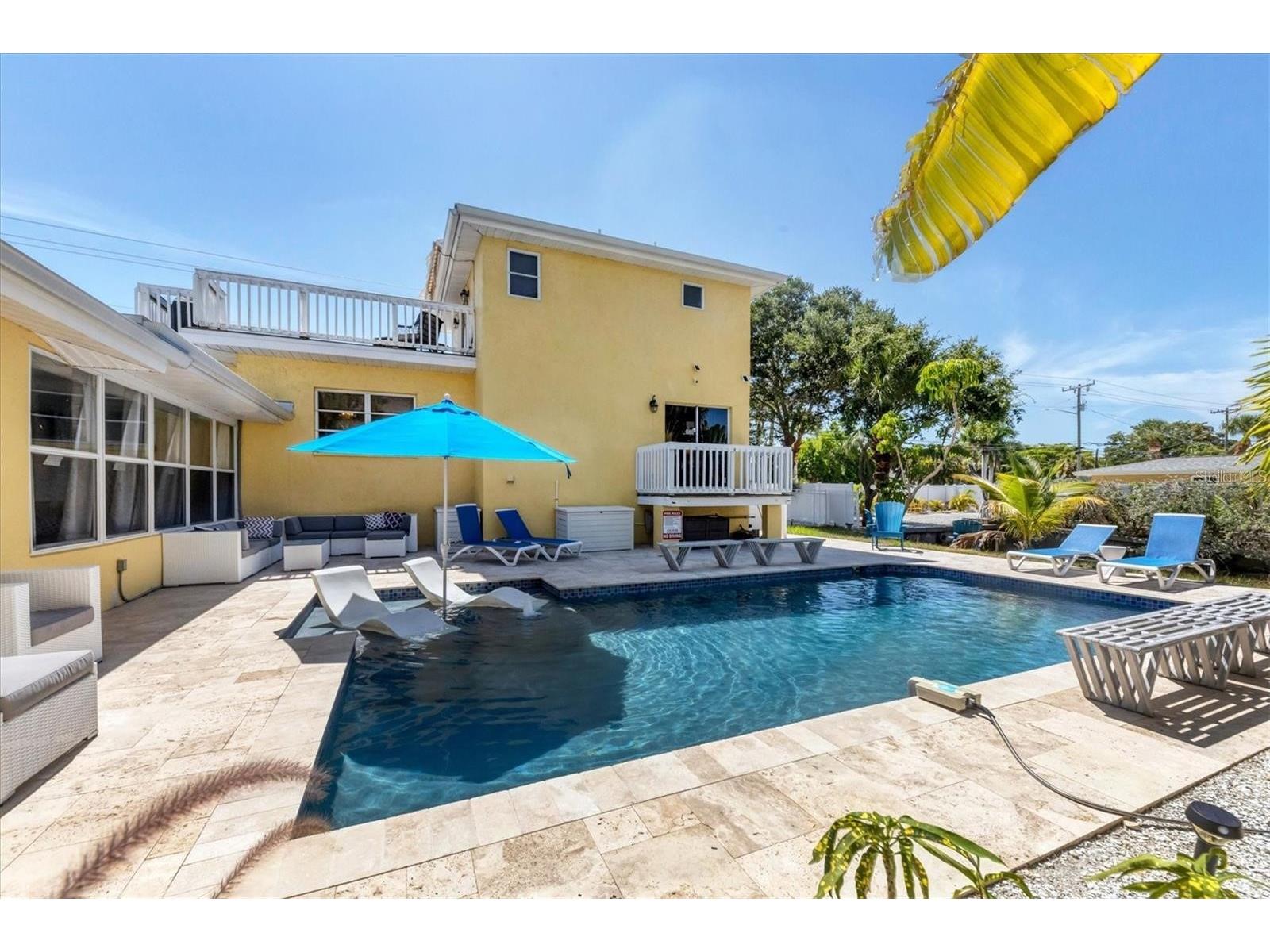 301 Avenida Madera #A Sarasota FL 34242 - Canal A4690447 image16