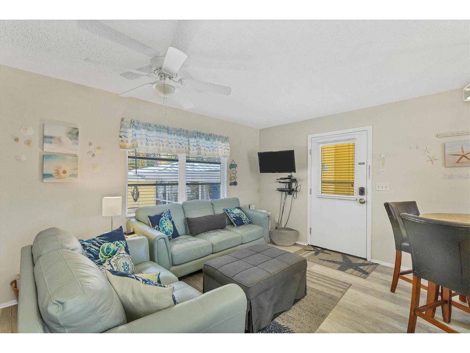 301 Avenida Madera #A Sarasota FL 34242 - Canal A4690447 image2