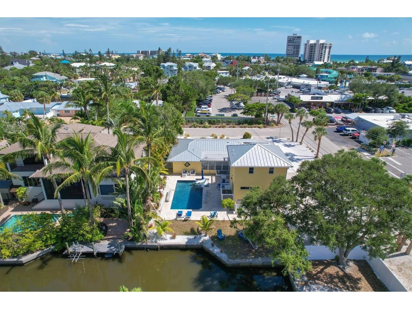 301 Avenida Madera #A Sarasota FL 34242 - Canal A4690447 image23