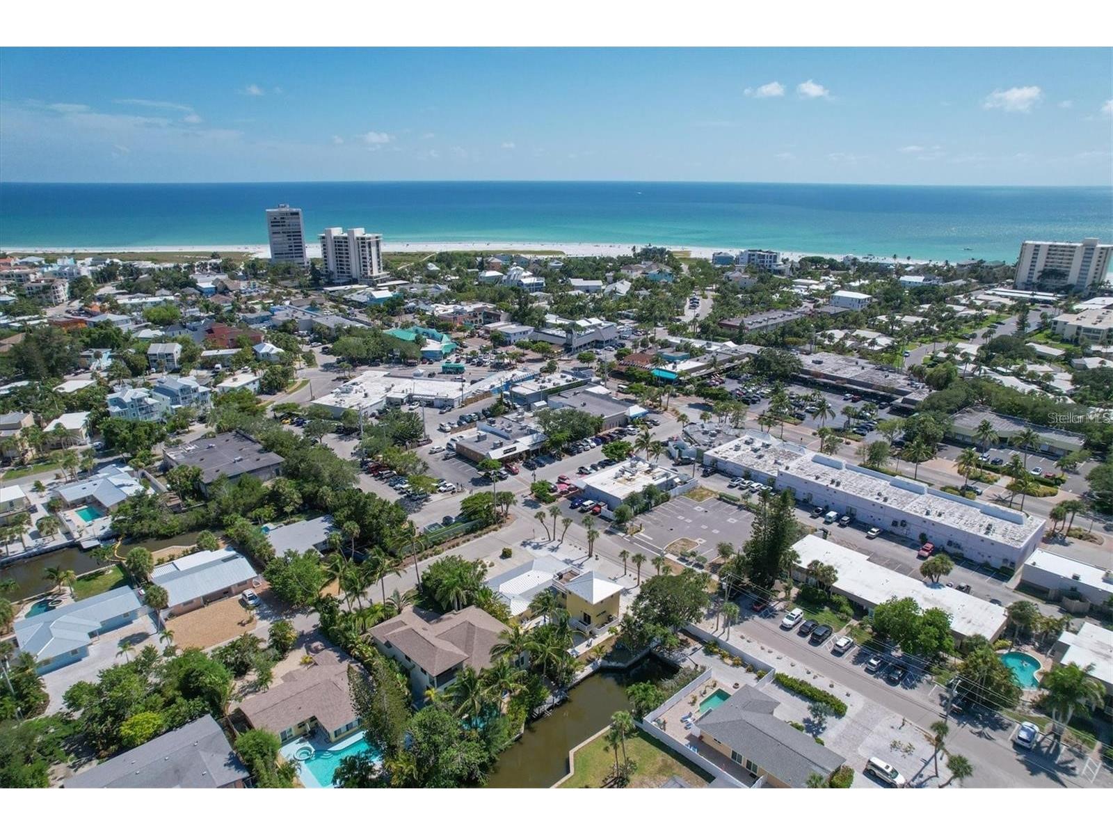 301 Avenida Madera #A Sarasota FL 34242 - Canal A4690447 image25