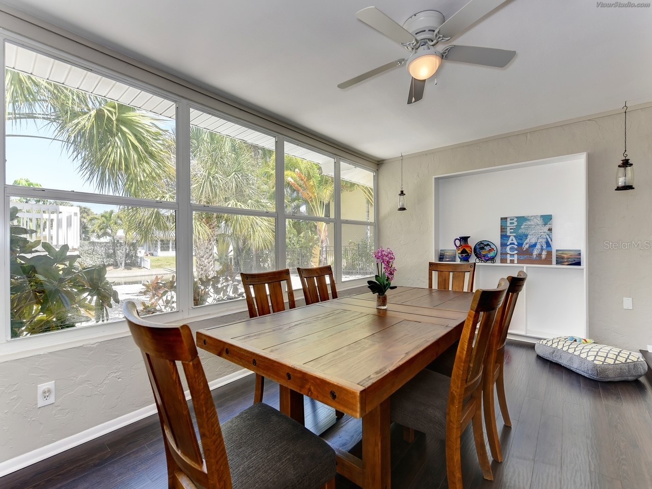 301 Avenida Madera #B Sarasota FL 34242 A4690443 image11