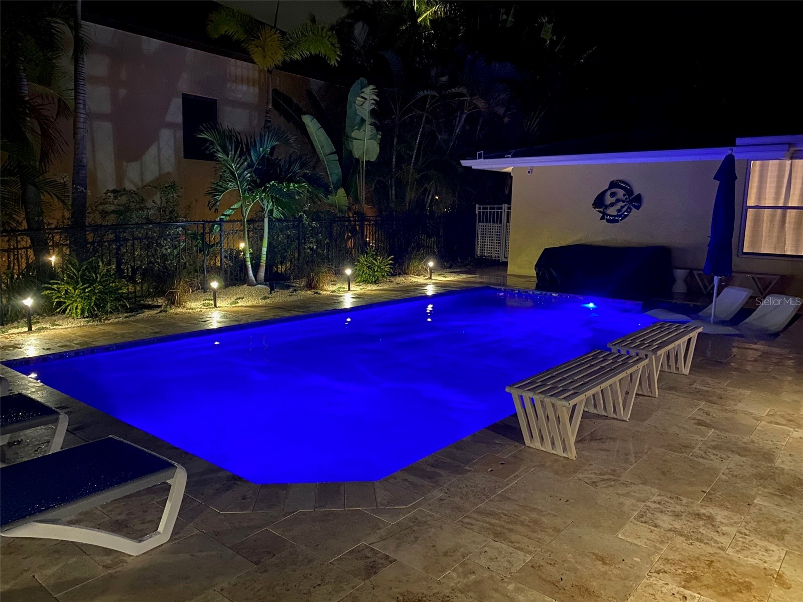 301 Avenida Madera #B Sarasota FL 34242 A4690443 image19