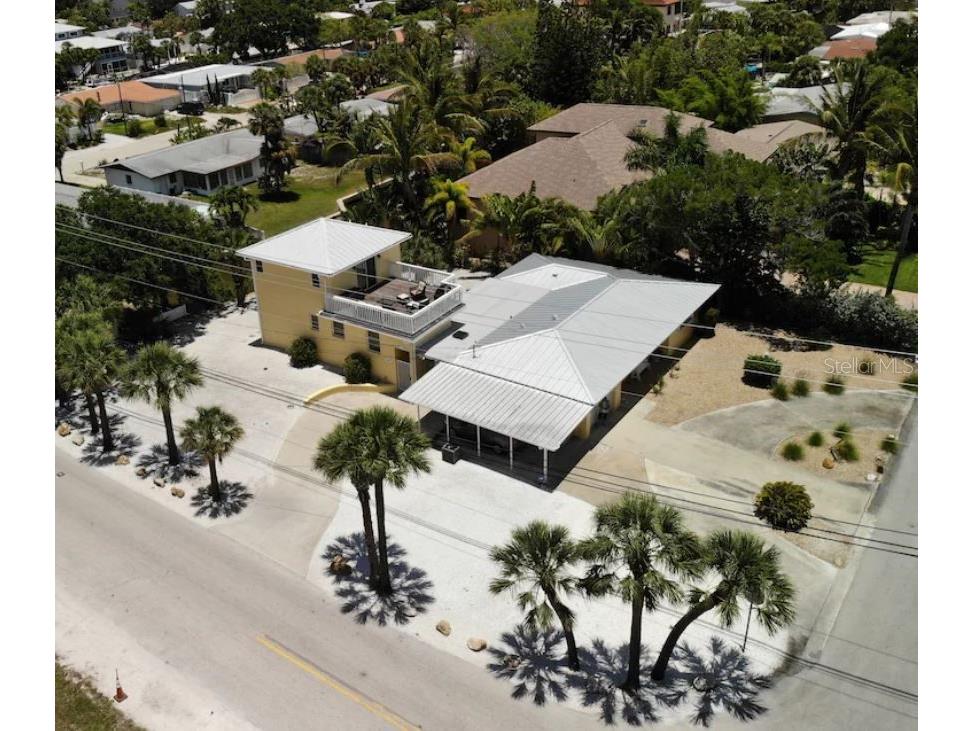 301 Avenida Madera #B Sarasota FL 34242 A4690443 image2
