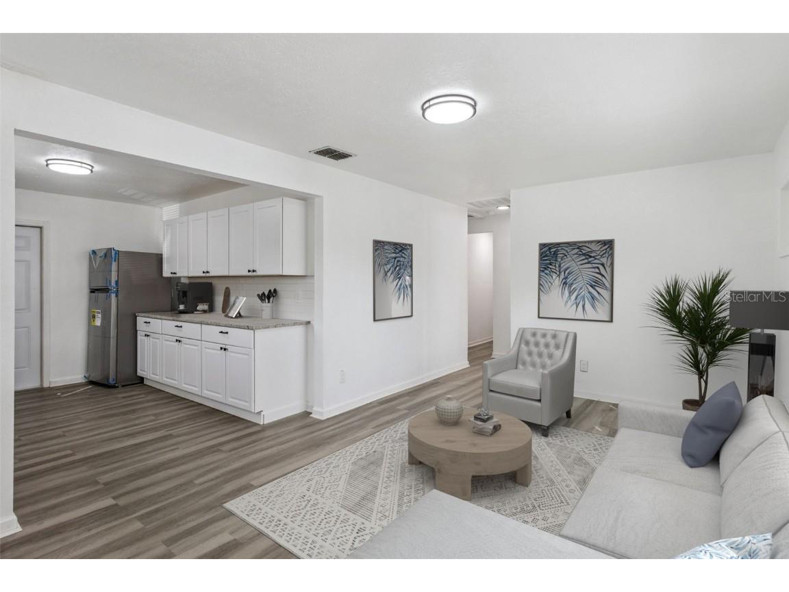 301 Bassedena Circle N Lakeland FL 33805 O6360277 image3