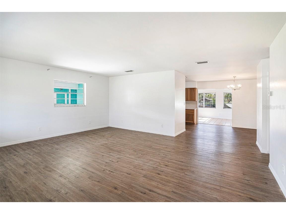 301 Carlyle Boulevard Ruskin FL 33570 - LITTLE MANATEE RIVER TB8455199 image4