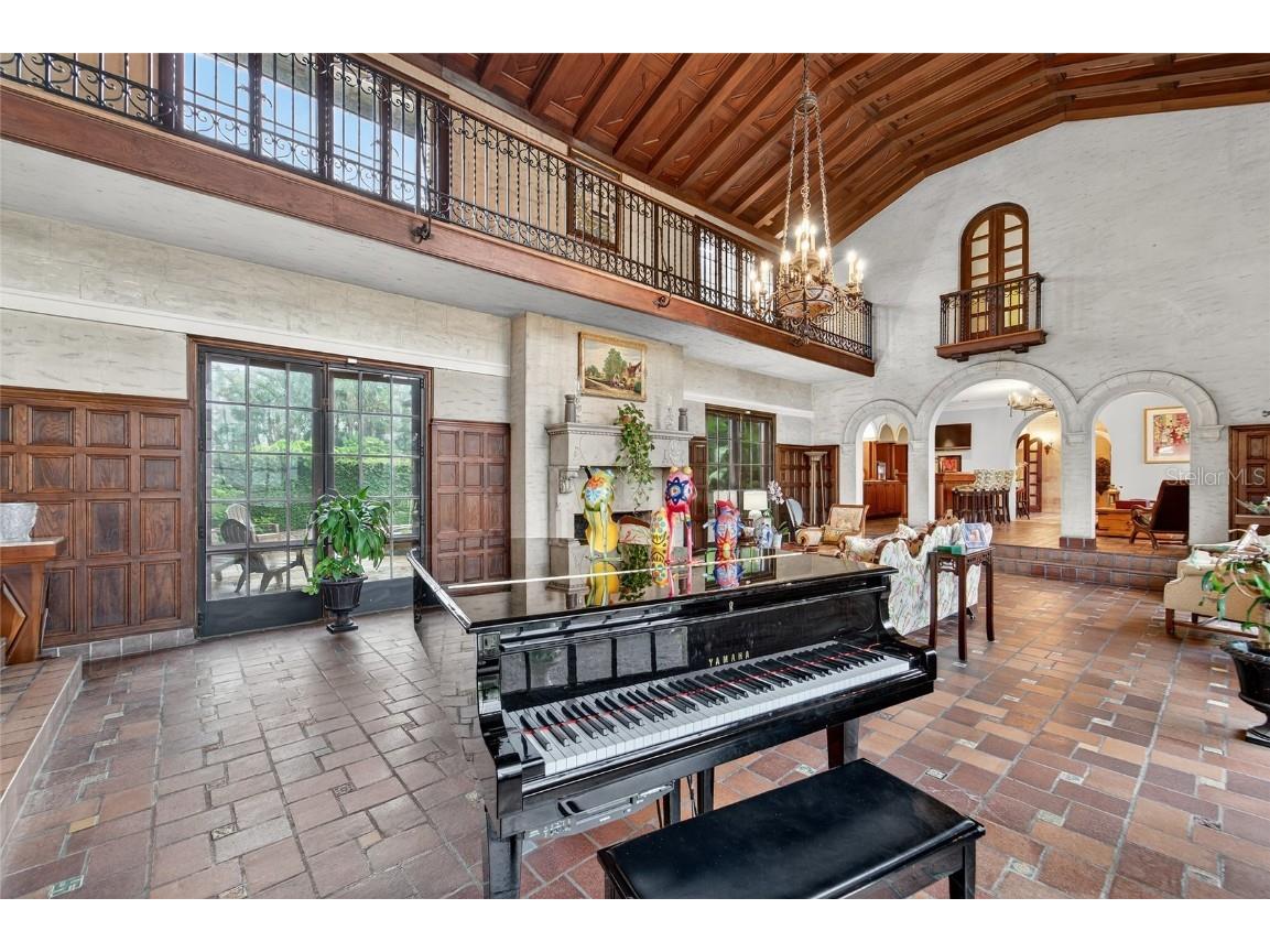 301 Caspian Street Tampa FL 33606 TB8422893 image21