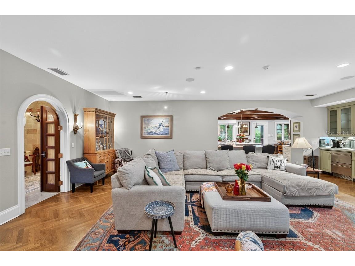 301 Caspian Street Tampa FL 33606 TB8422893 image29