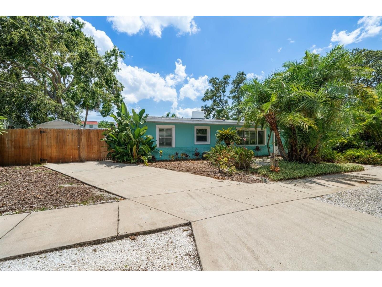301 Cevera Drive Dunedin FL 34698 TB8501978 image3