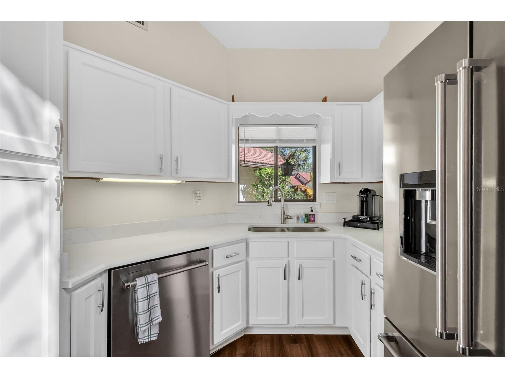 301 Clusterwood Drive Yalaha FL 34797 - LAKE HARRIS CHAIN OF LAKES G5107543 image11