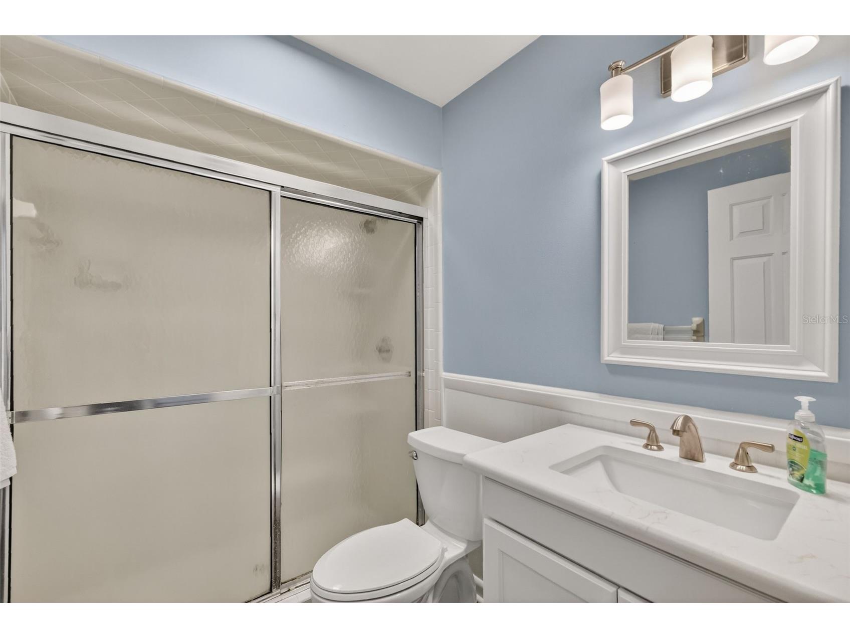 301 Clusterwood Drive Yalaha FL 34797 - LAKE HARRIS CHAIN OF LAKES G5107543 image23