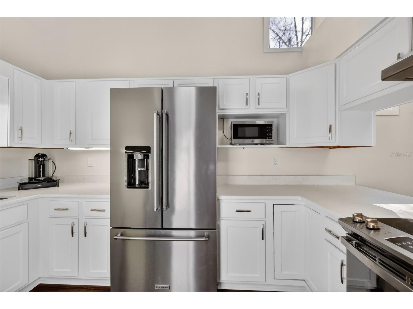 301 Clusterwood Drive Yalaha FL 34797 - LAKE HARRIS CHAIN OF LAKES G5107543 image9