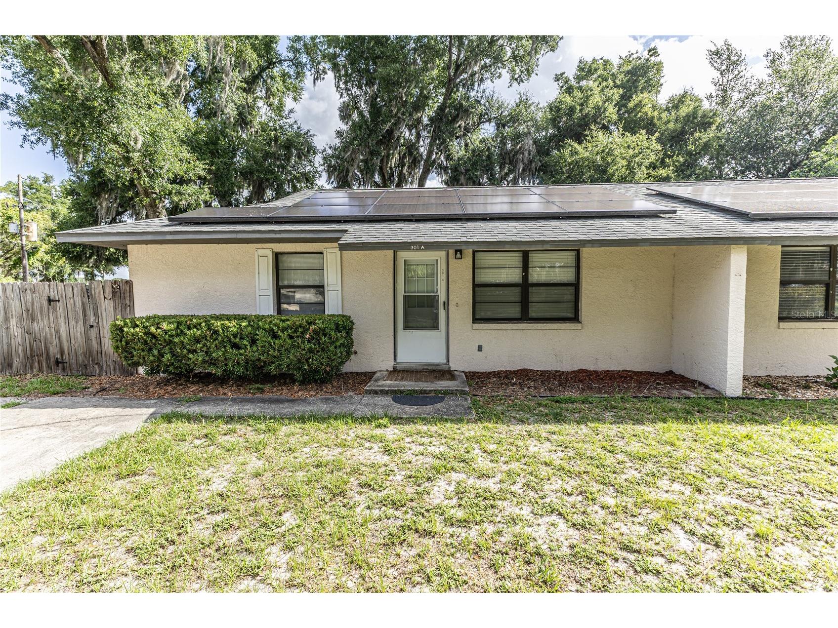 301 Curry Street Wildwood FL 34785 G5112962 image1