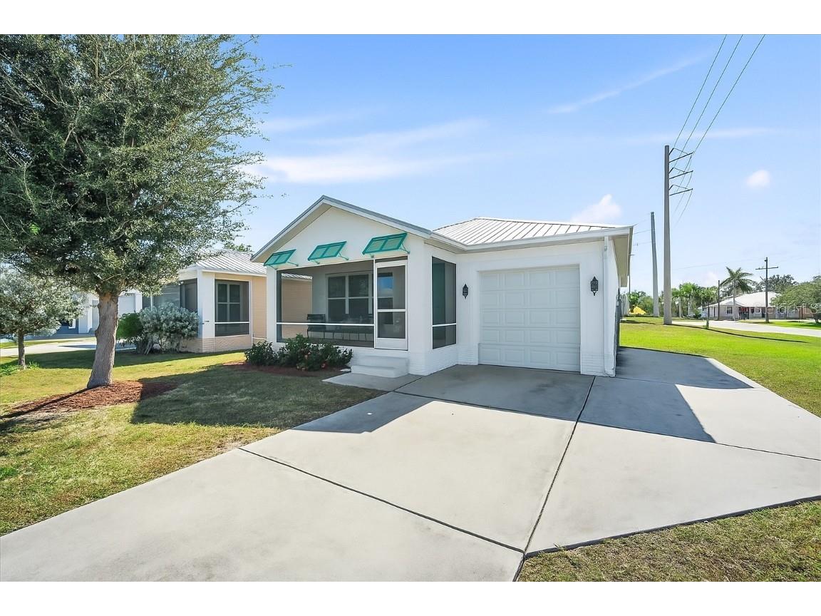 301 E Grace Street Punta Gorda FL 33950 A4670738 image2