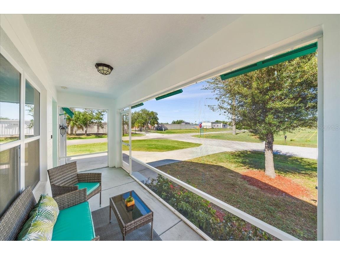 301 E Grace Street Punta Gorda FL 33950 A4670738 image4