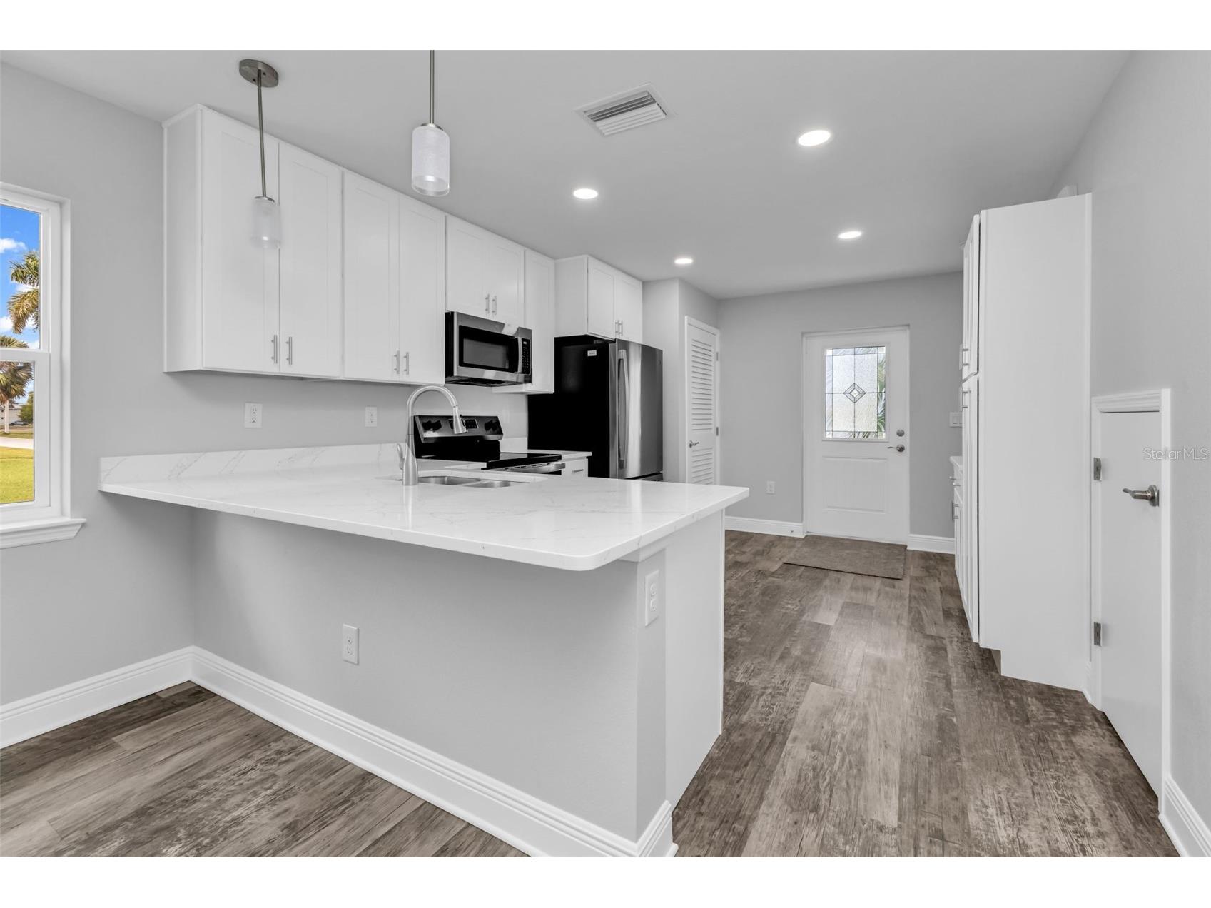 301 E Virginia Avenue Punta Gorda FL 33950 C7524254 image14