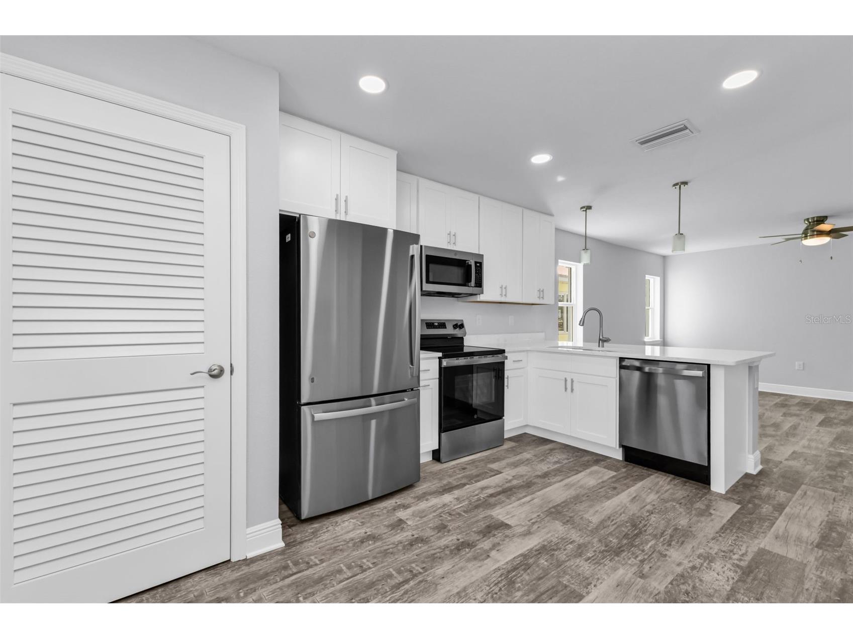 301 E Virginia Avenue Punta Gorda FL 33950 C7524254 image36