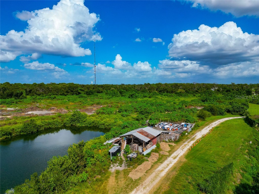 301 East Road Sarasota FL 34240 A4667218 image10