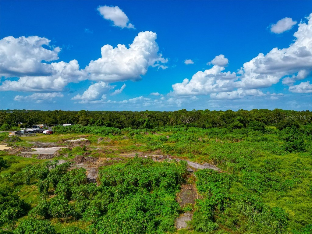 301 East Road Sarasota FL 34240 A4667218 image12