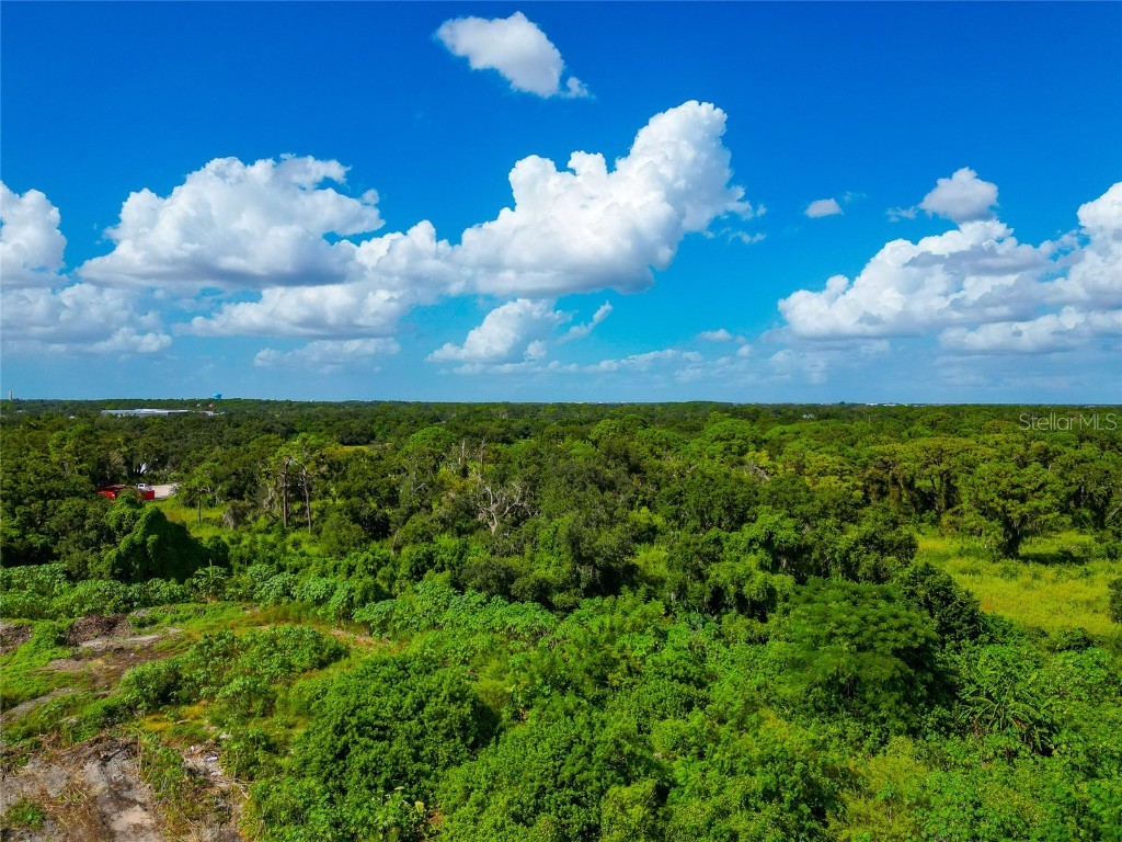 301 East Road Sarasota FL 34240 A4667218 image14