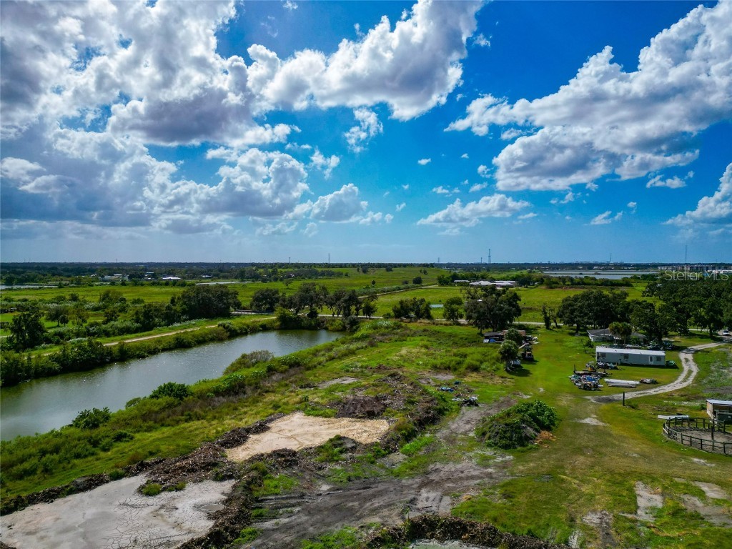 301 East Road Sarasota FL 34240 A4667218 image17