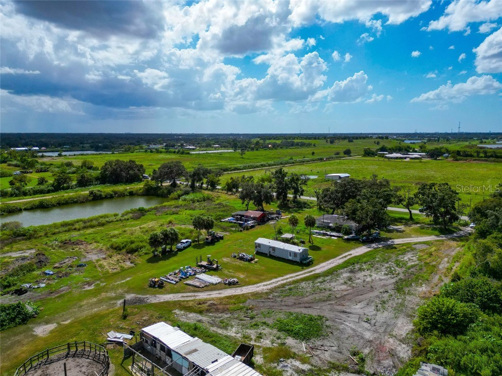 301 East Road Sarasota FL 34240 A4667218 image19