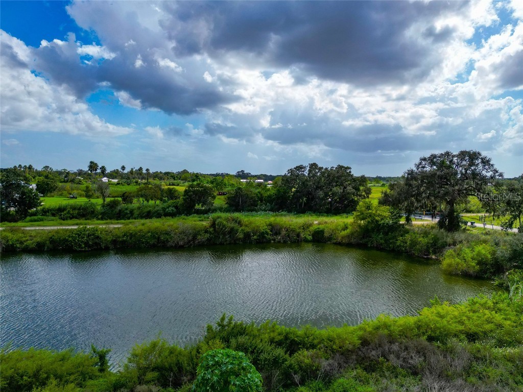 301 East Road Sarasota FL 34240 A4667218 image29