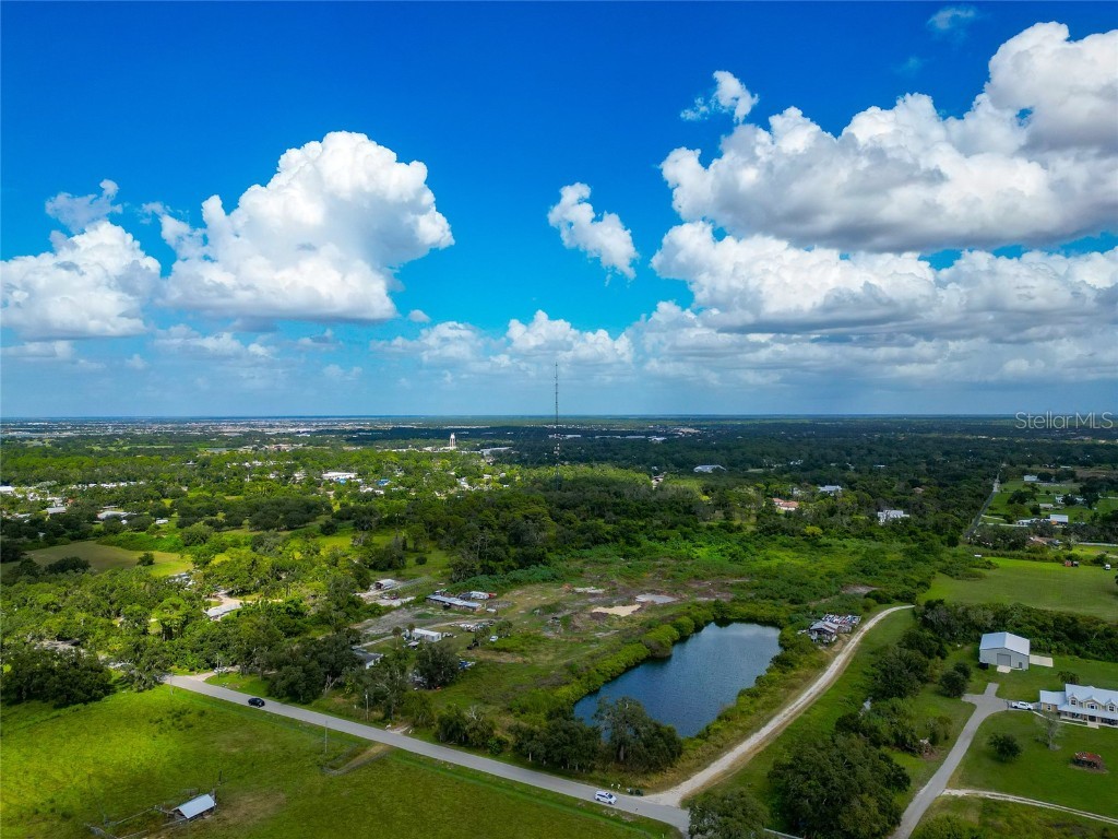 301 East Road Sarasota FL 34240 A4667218 image3