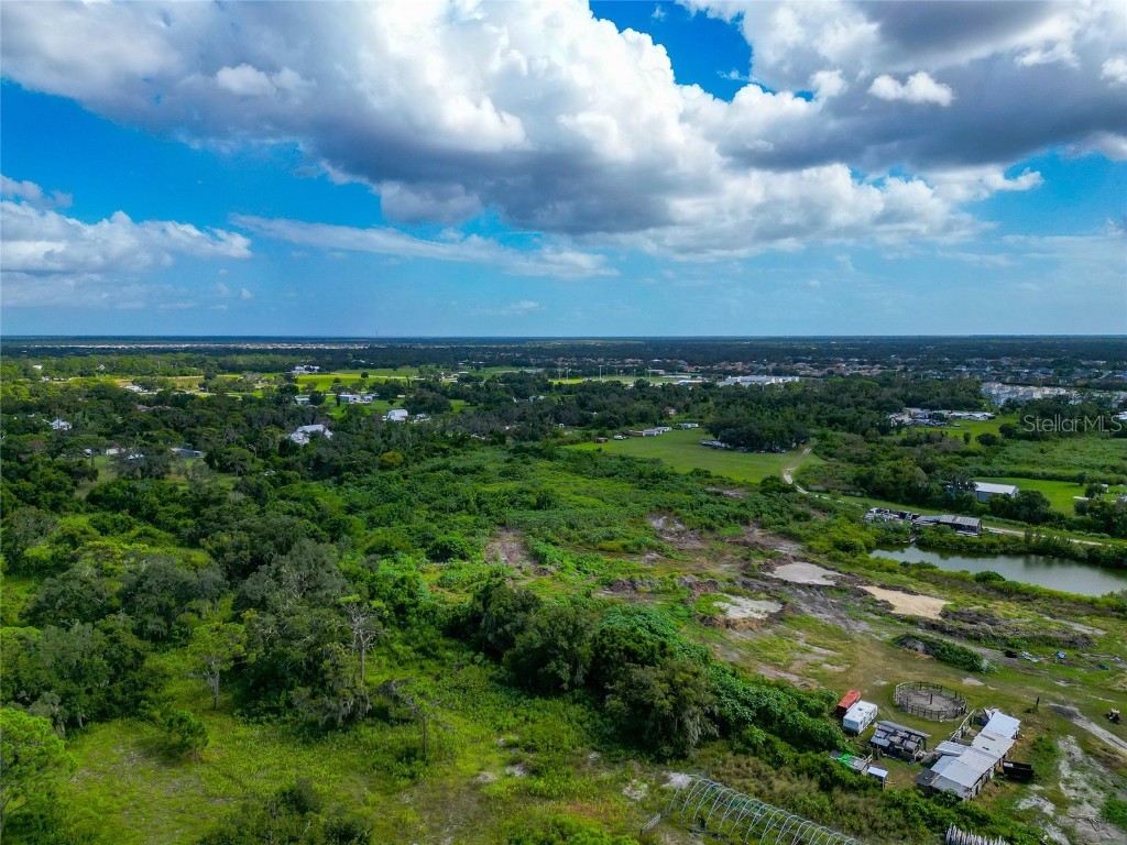 301 East Road Sarasota FL 34240 A4667218 image7