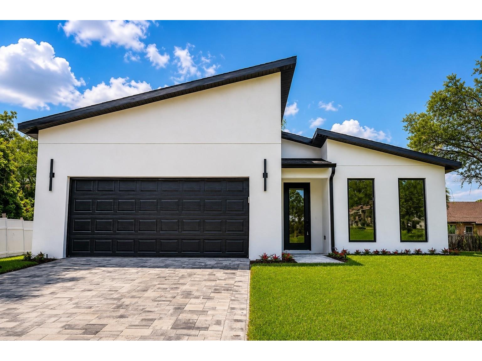 301 Eppinger Drive Port Charlotte FL 33953 O6410234 image1