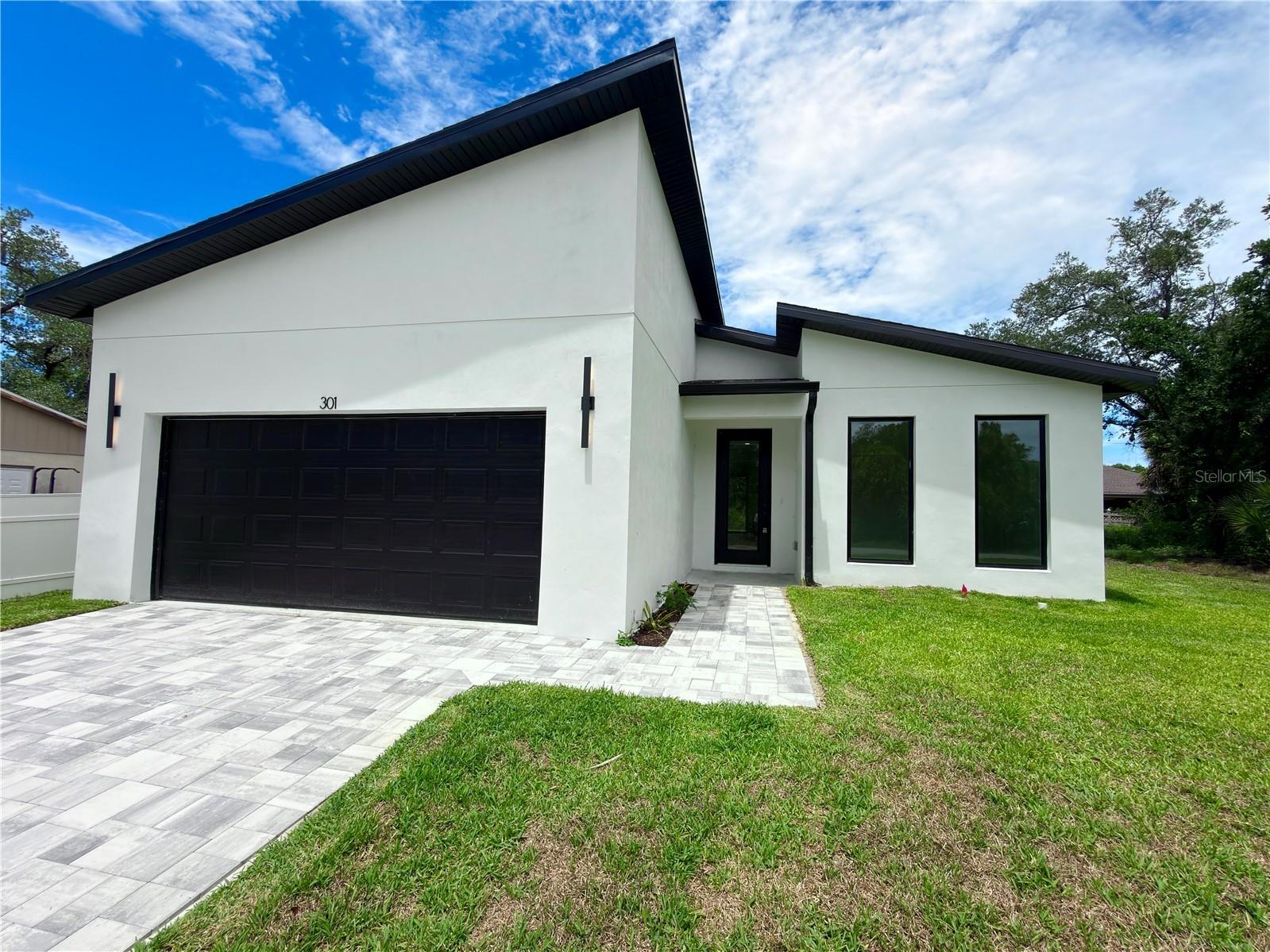 301 Eppinger Drive Port Charlotte FL 33953 O6410234 image3
