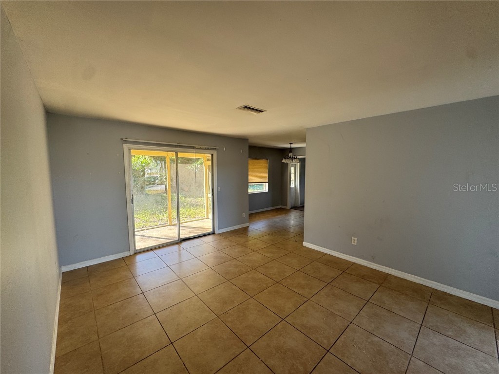 301 Hickory Lane Seffner FL 33584 TB8457167 image3