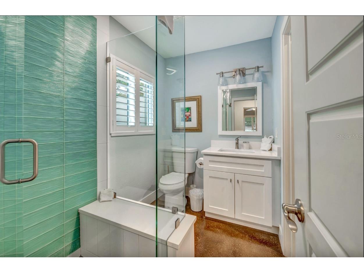 301 Jackson Drive Sarasota FL 34236 A4683209 image13
