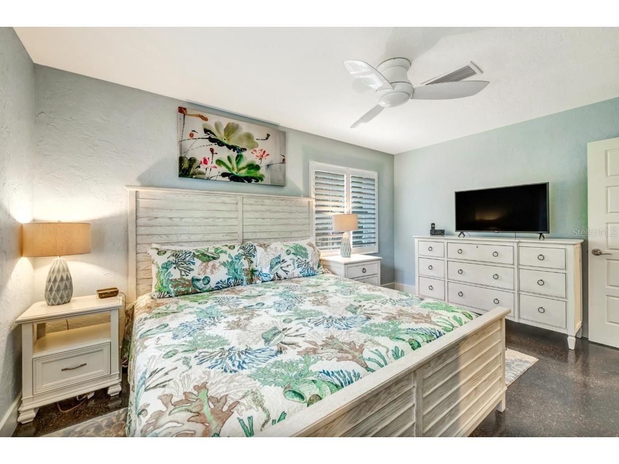 301 Jackson Drive Sarasota FL 34236 A4683209 image15