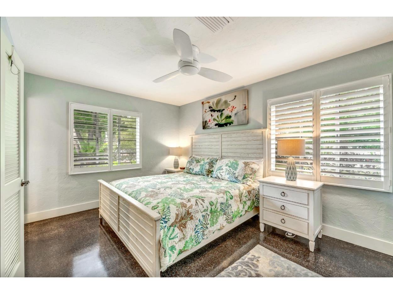 301 Jackson Drive Sarasota FL 34236 A4683209 image19