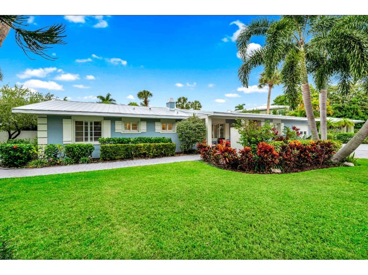 301 Jackson Drive Sarasota FL 34236 A4683209 image2