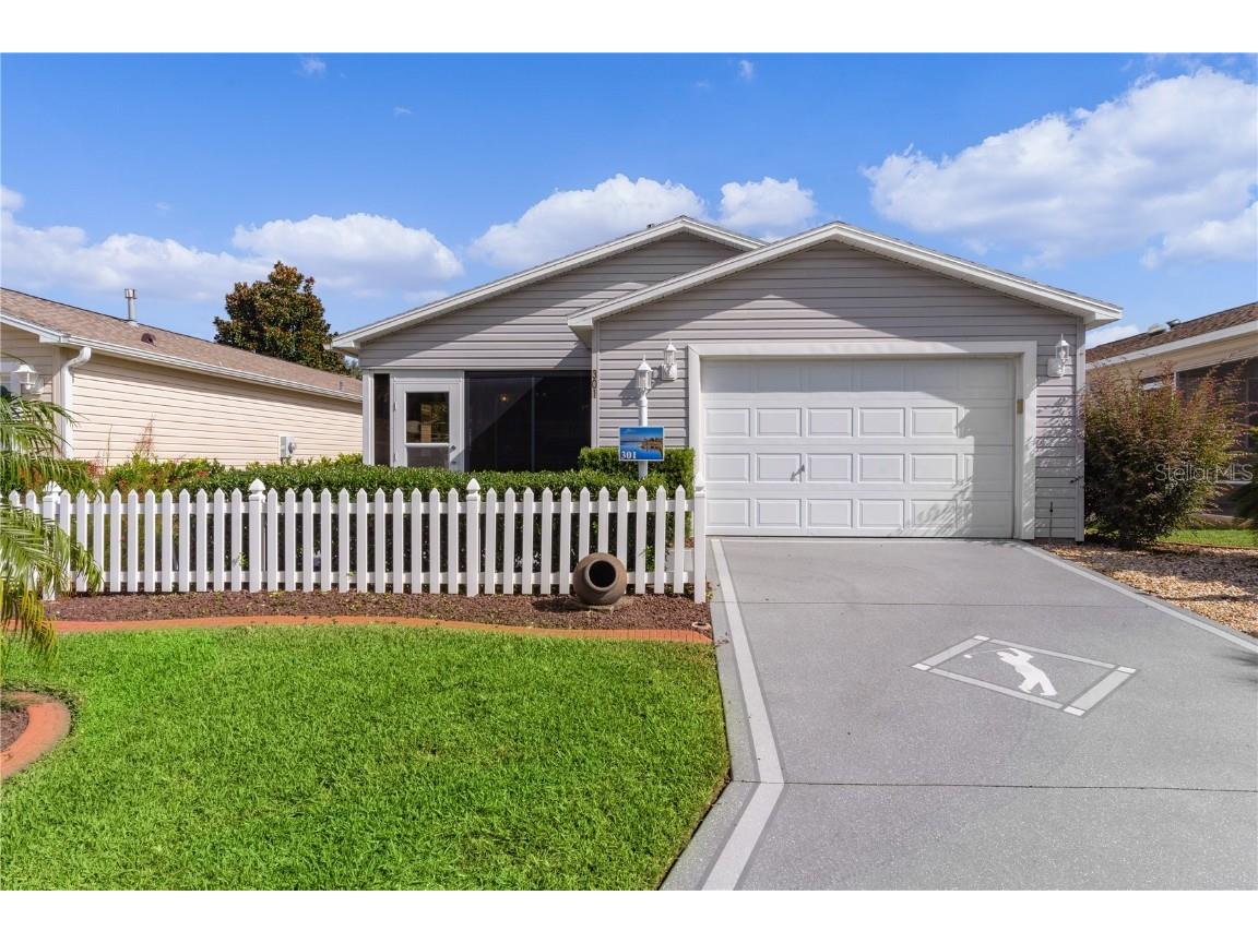301 Katherine Place The Villages FL 32162 G5087005 image1