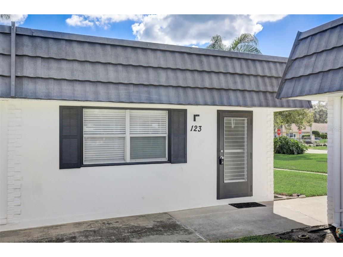 301 Kings Boulevard #123 Sun City Center FL 33573 T3485544 image1