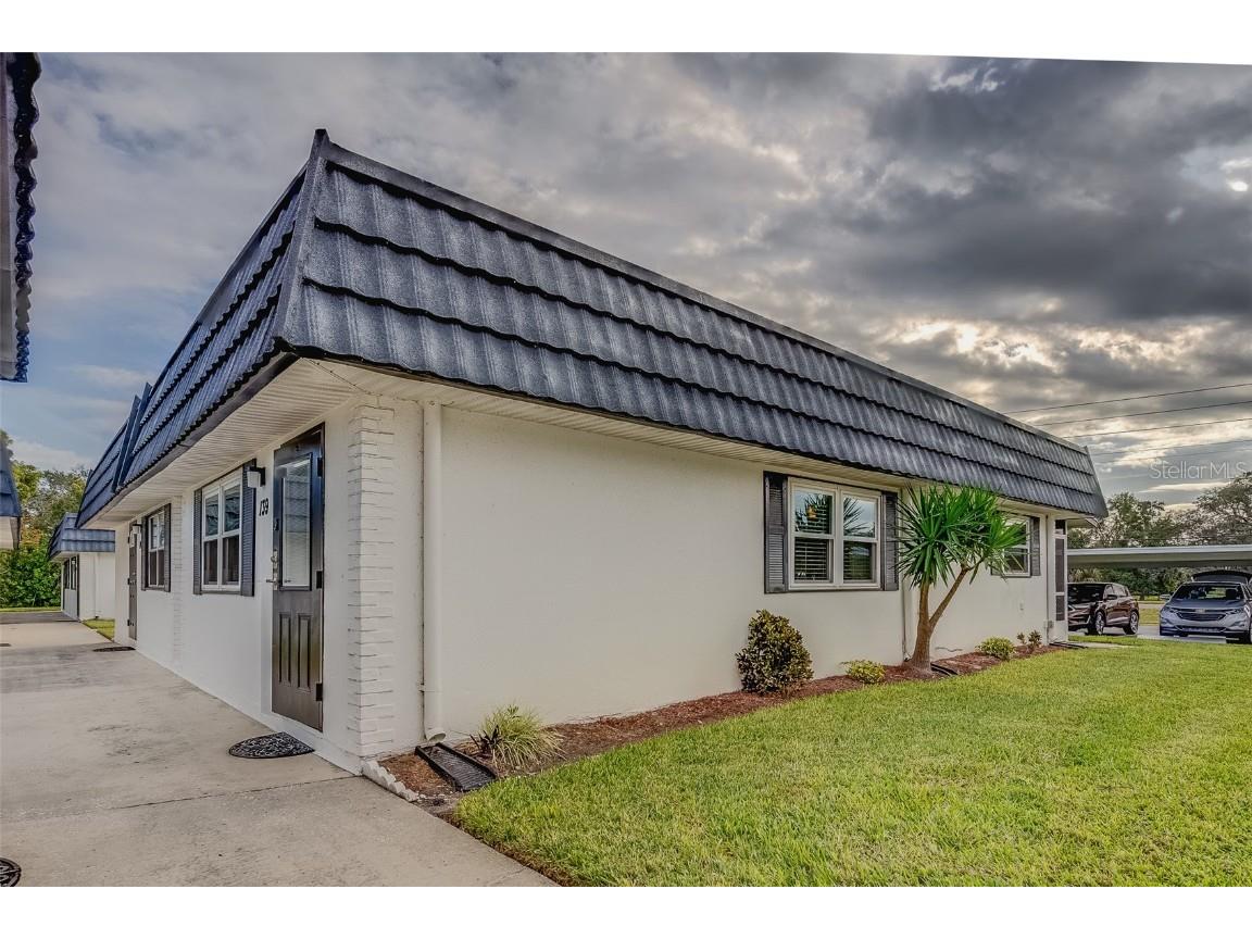 301 Kings Boulevard #139 Sun City Center FL 33573 T3522139 image1