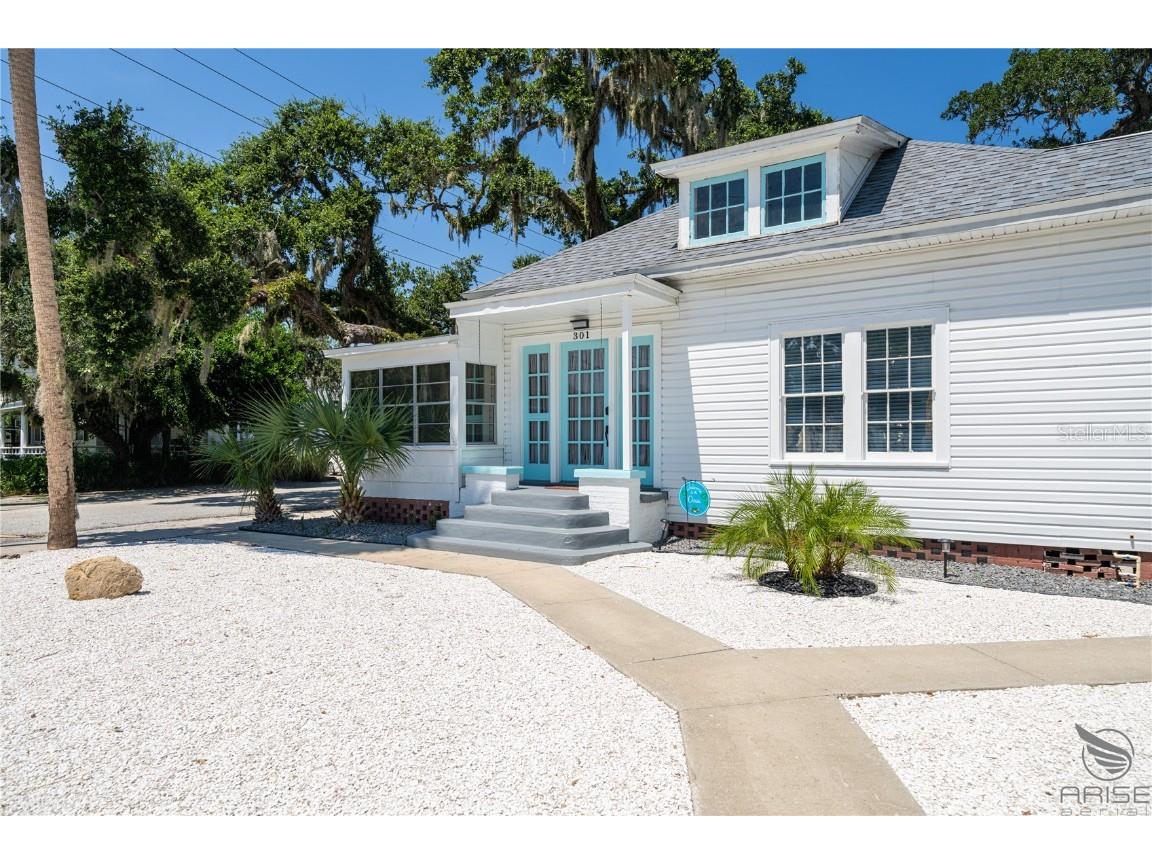301 Live Oak Street New Smyrna Beach FL 32168 NS1080354 image1