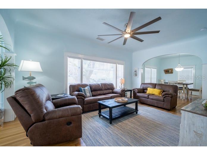 301 Live Oak Street New Smyrna Beach FL 32168 O6371567 image5