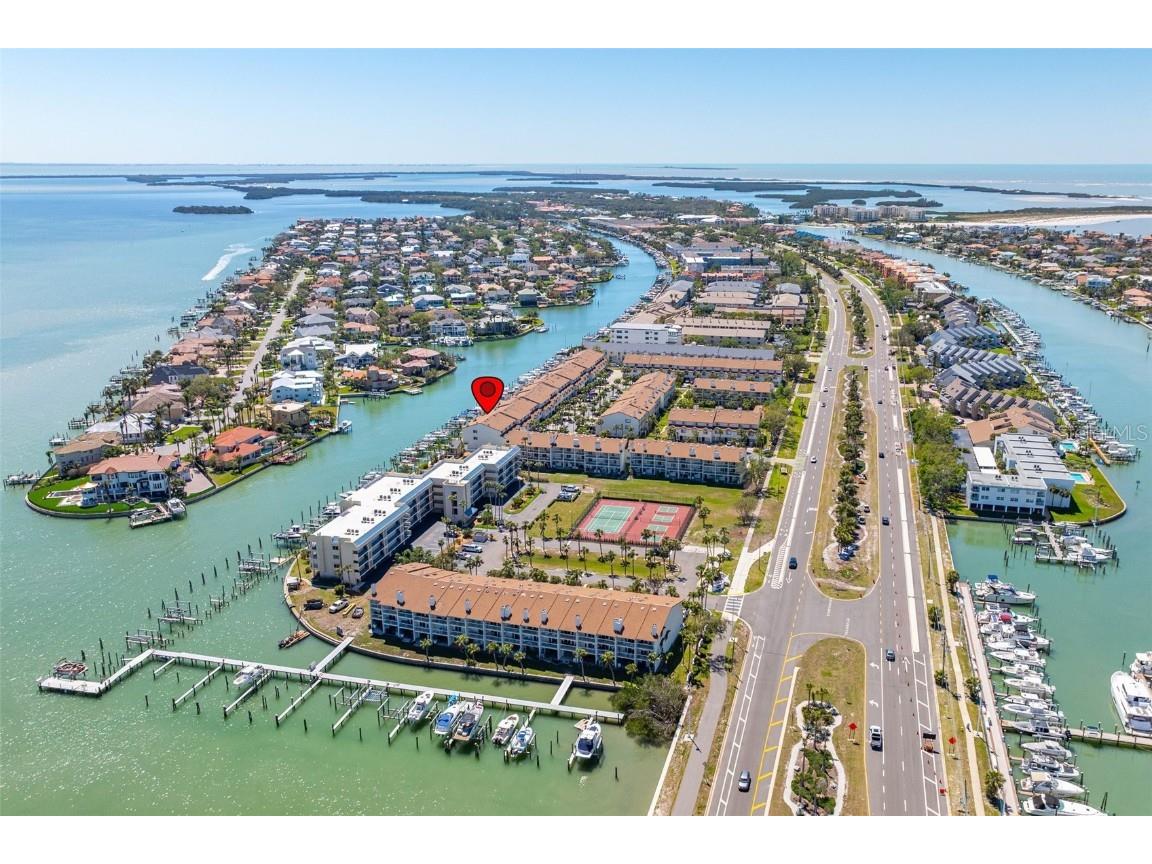 301 Madeira Circle Tierra Verde FL 33715 - TAMPA BAY THROUGH MUD BAYOU TB8364643 image1