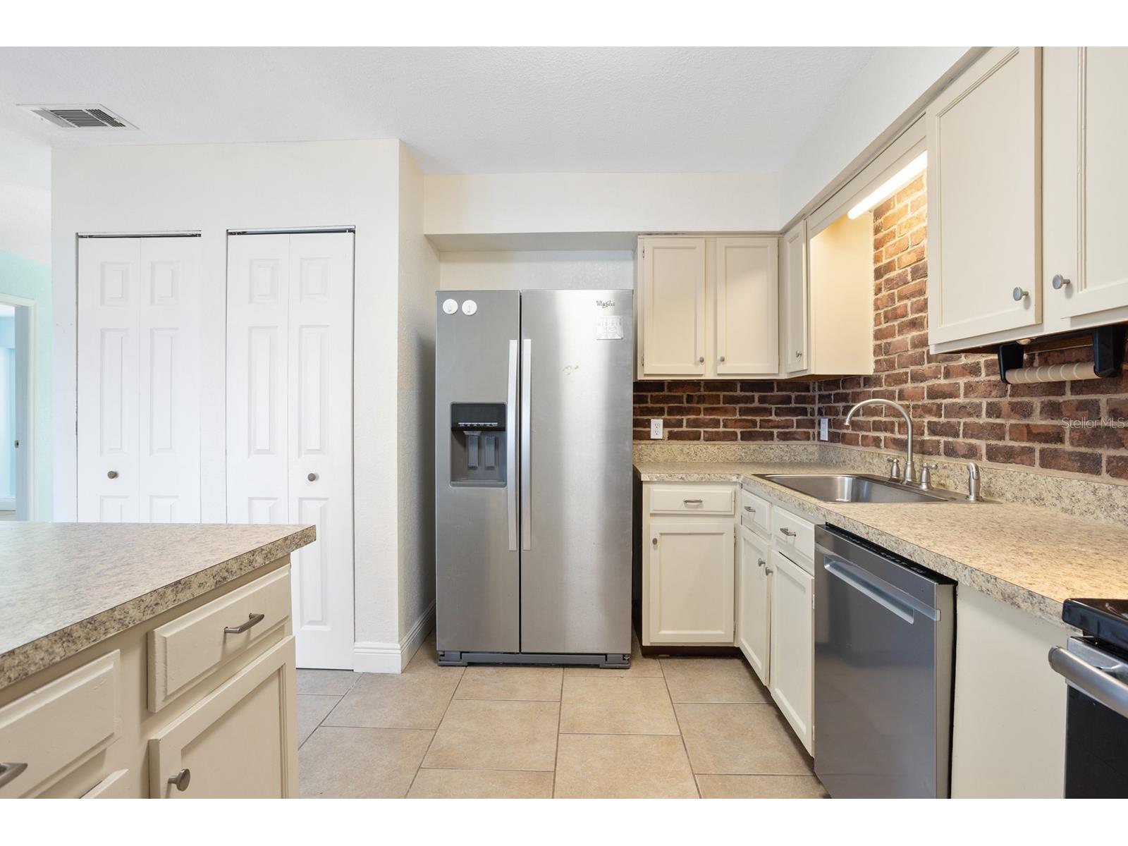 301 Magnolia Way Lady Lake FL 32159 G5108153 image12