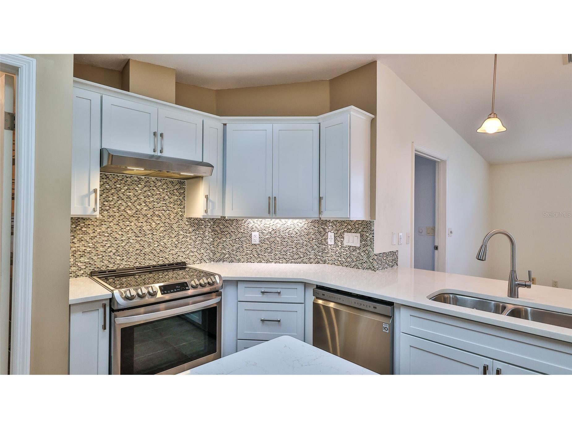 301 Marsh Landing Loop Oak Hill FL 32759 - INDIAN RIVER INTRACOASTAL NS1088419 image12