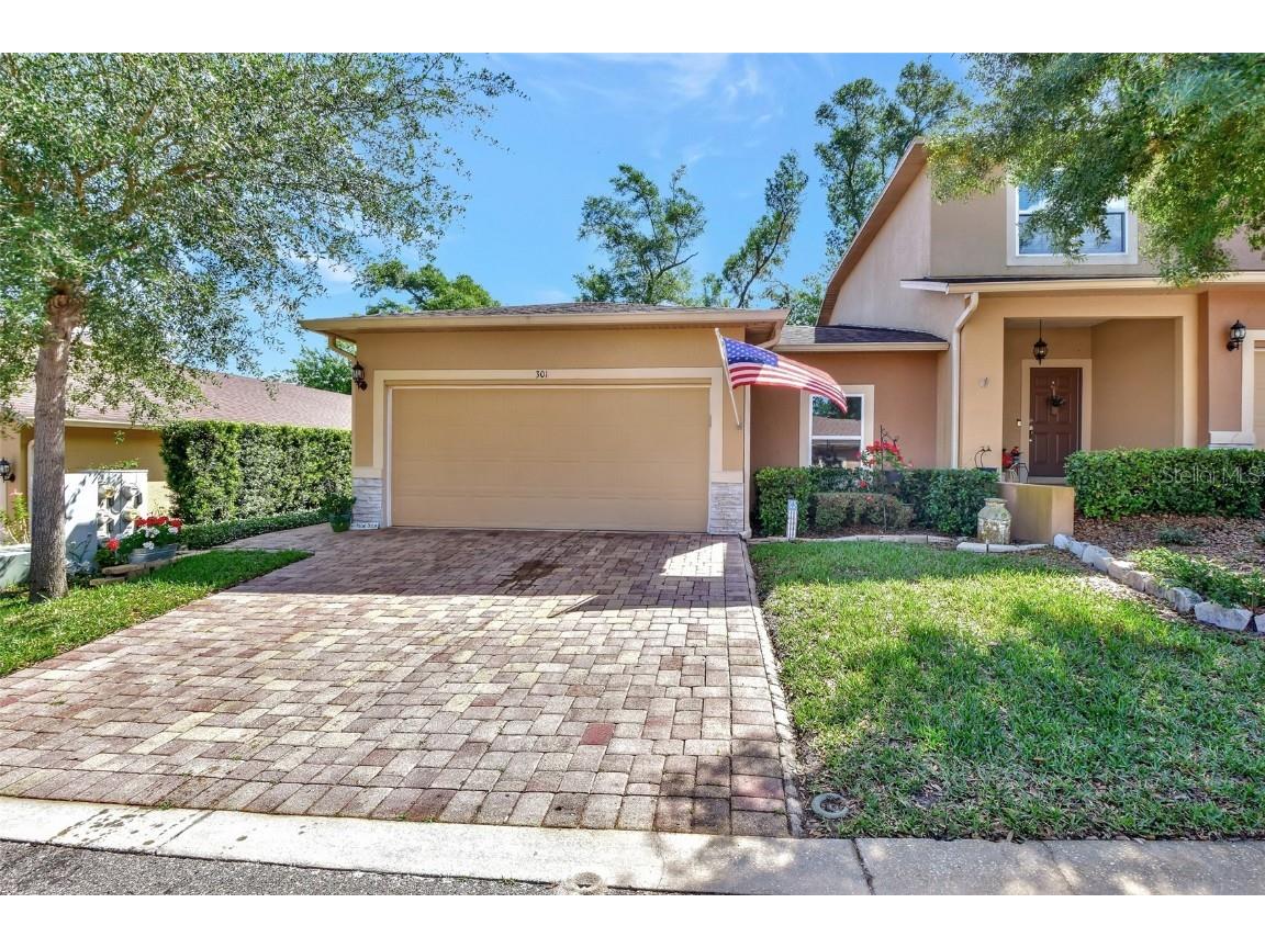 301 Merlot Street Deland FL 32724 V4929475 image1